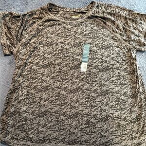 NWT Black and Gray women’s Short Sleeve Tee